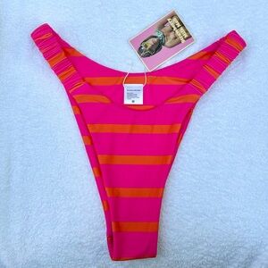 Strawberry Milk Mob Clair de Lune bottom